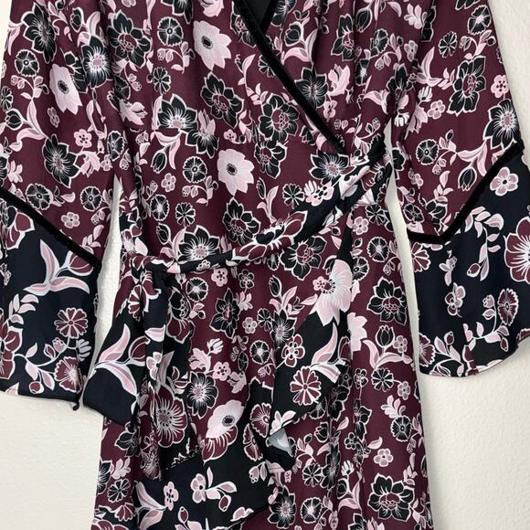 NWT Ella Moon Lena Ruffled Sleeve V- Neck Wrap Dress Women's Medium Maroon,Black - Picture 9 of 16